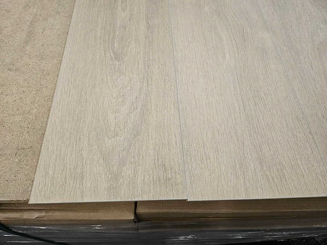 17 m2 laminaat plank - 1285 x 192 x 8 mm - afbeelding 2 van  2