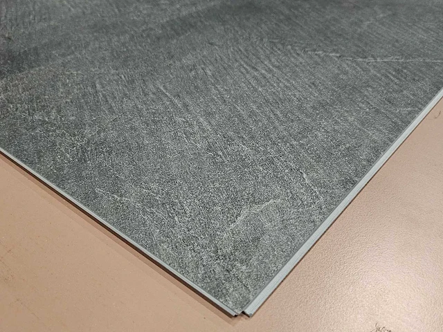 17 m2 pvc click tegel - 600 x 314 x 5,5 mm - afbeelding 2 van  3