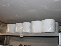 17 tissuerollen. - afbeelding 2 van  2