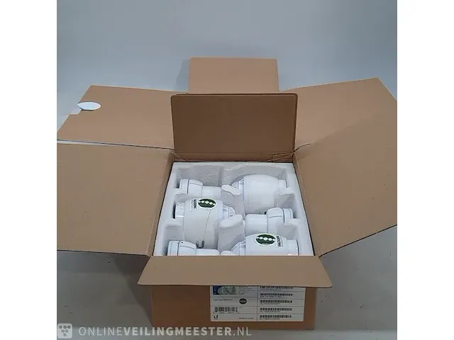 17x beveiligingscamera ubiquiti - afbeelding 1 van  6