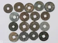 17x bronzen chinese munten 15e eeuw - afbeelding 1 van  5