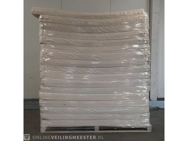 17x matras - afbeelding 1 van  3
