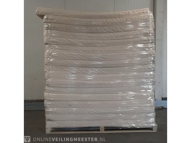 17x matras - afbeelding 1 van  3