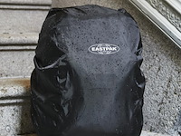 17x regenhoes rugzak eastpack, cory, zwart - afbeelding 2 van  2