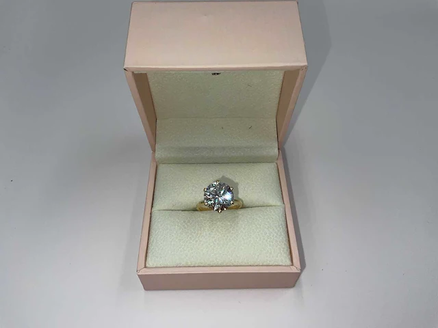 18 karaat geelgouden ring met 4,88 crt. diamant - afbeelding 4 van  8