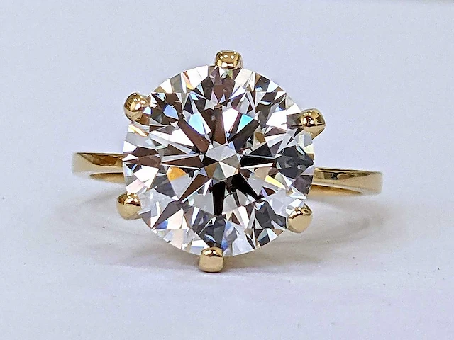 18 karaat geelgouden ring met 5,51 crt. diamant - afbeelding 1 van  9