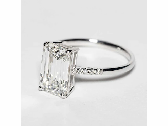 18 karaat witgouden ring met 3,07 crt. diamant. - afbeelding 1 van  18