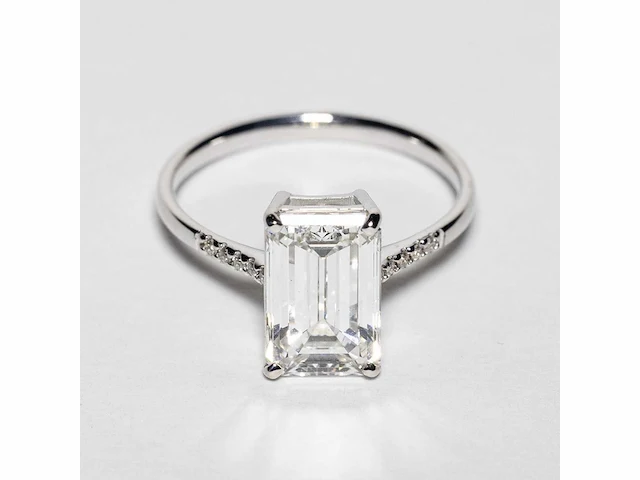 18 karaat witgouden ring met 3,07 crt. diamant. - afbeelding 3 van  18