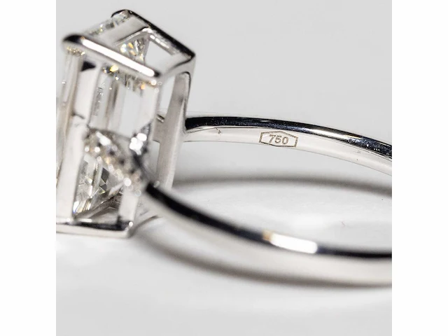 18 karaat witgouden ring met 3,07 crt. diamant. - afbeelding 9 van  18