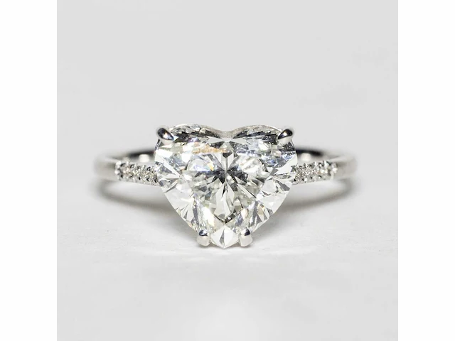 18 karaat witgouden ring met 3,07 crt. diamant. - afbeelding 3 van  11