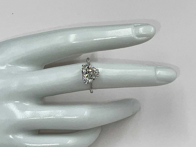 18 karaat witgouden ring met 3,07 crt. diamant. - afbeelding 1 van  13