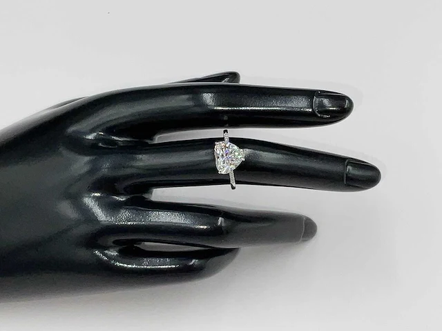 18 karaat witgouden ring met 3,07 crt. diamant. - afbeelding 13 van  13