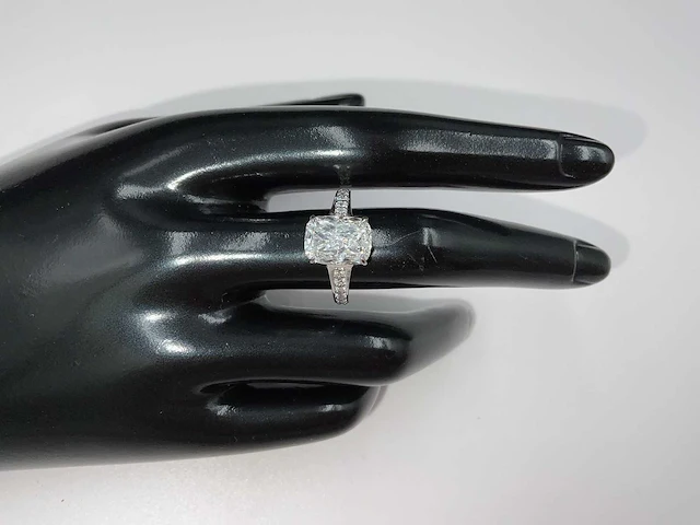 18 karaat witgouden ring met 4,42 crt. diamant - afbeelding 3 van  11