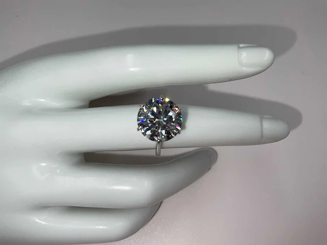 18 karaat witgouden ring met 7,05 crt. diamant. - afbeelding 5 van  17