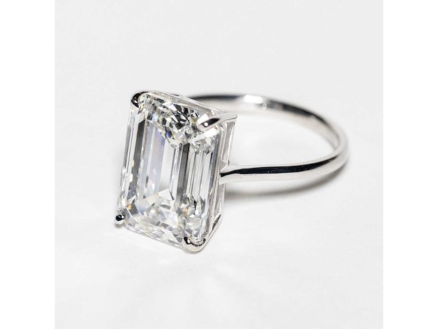 18 karaat witgouden ring met 8,05 crt. diamant. - afbeelding 1 van  18