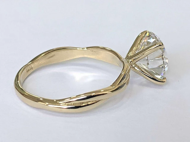 18 krt. geel gouden ring met diamant 3,07 crt. - afbeelding 4 van  12