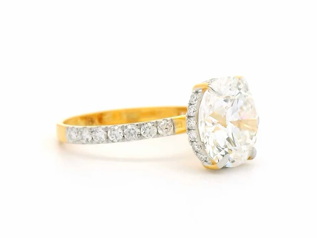 18 krt. geel gouden ring met diamant 4,54 crt. - afbeelding 2 van  17