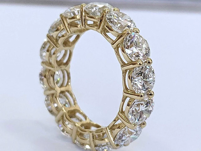 18 krt. geel gouden ring met diamant 6,48 crt. - afbeelding 2 van  11