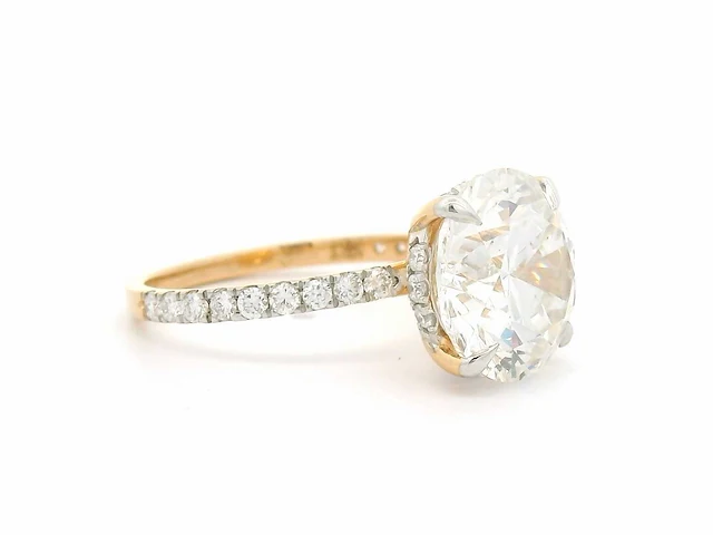 18 krt. geel gouden ring met diamanten 6,00 crt. - afbeelding 2 van  18