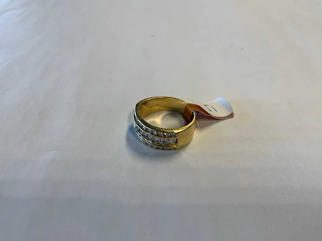 18 krt geelgouden ring - afbeelding 1 van  4