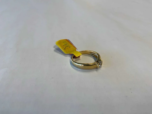 18 krt geelgouden solitairring - afbeelding 2 van  4