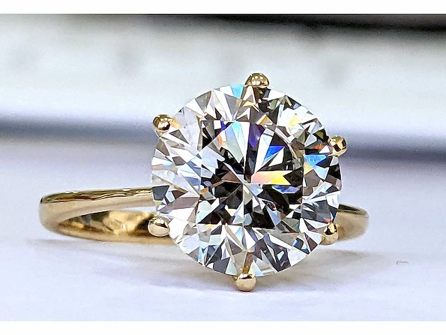 18 krt gouden ring met diamant 4,00crt - afbeelding 2 van  5