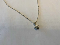 18 krt wit- en geelgouden fijn collier - afbeelding 3 van  4