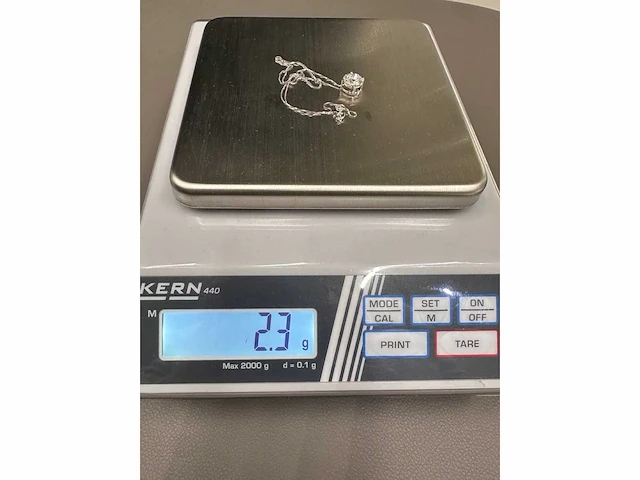 18 krt. wit gouden ketting met hanger met diamant 3,29 crt. - afbeelding 3 van  12