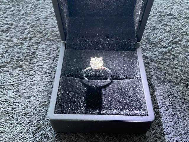 18 krt. wit gouden ring met 1,50 diamant e-vs1 met certificaat - afbeelding 10 van  13