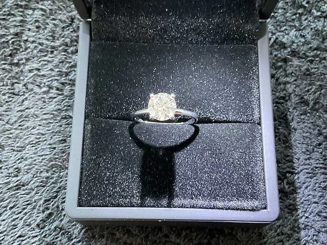 18 krt. wit gouden ring met 1,50 diamant e-vs1 met certificaat - afbeelding 10 van  13