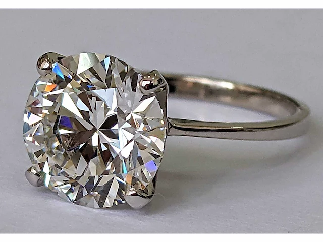 18 krt wit gouden ring met diamant 4,51 crt - afbeelding 1 van  7