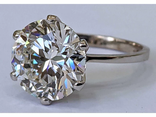 18 krt wit gouden ring met diamant 5,51 crt - afbeelding 1 van  7