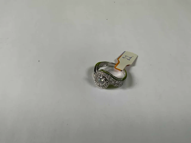 18 krt witgoud ring - afbeelding 1 van  4