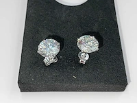 18 krt. witgouden oorstekers met 6,02 crt. diamant - afbeelding 8 van  8