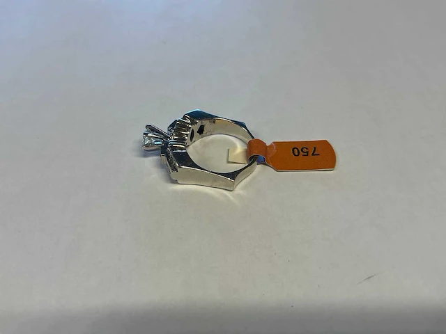 18 krt witgouden ring - afbeelding 2 van  4