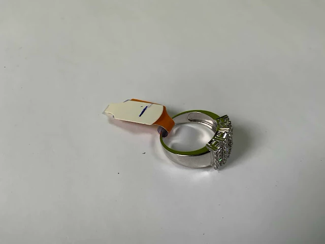 18 krt witgouden ring - afbeelding 2 van  4