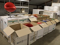 18 kuipstoeltjes met kunstlederen zitting excl. voet - afbeelding 1 van  3