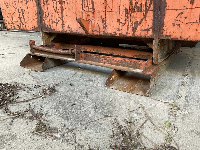 1,8 m3 kantelcontainer - afbeelding 4 van  6