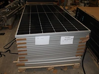 18 zonnepanelen longi lr5-72hph-555m. afmeting 113x228 cm. - afbeelding 1 van  3