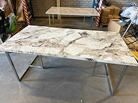 180 cm marmerlook tafel met zilveren poten - afbeelding 1 van  4