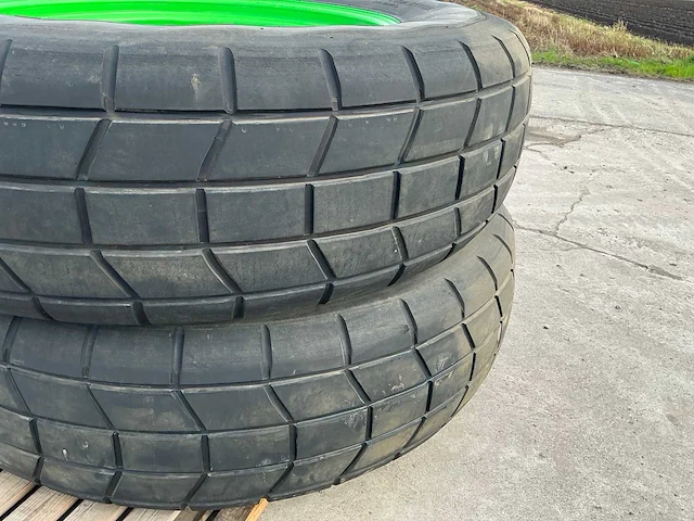 18.4r38 good year super traction radial banden met velg (2x) - afbeelding 10 van  13