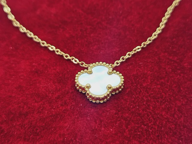 18kt gp juweliersketting met alhambra parelmoer pendant - afbeelding 3 van  5