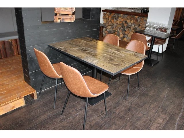19 horecatafels met houten blad en metalen voet en 40 buisstalen kuipstoelen met kunstlederen zitting. - afbeelding 4 van  15