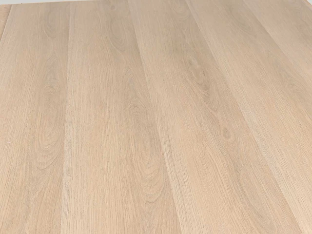 19 m2 pvc spc click plank met xps onderlaag - 1220 x 182 x 5 mm - afbeelding 1 van  4