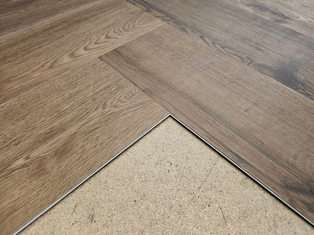 19 m2 pvc spc click visgraat - 650 x 150 x 5 mm - afbeelding 2 van  3