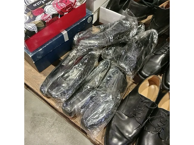 19 paar diverse merk schoenen, van lier, picardië, steptrinic, zwart - afbeelding 9 van  10