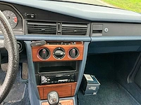 191 mercedes-benz 190-serie - 190e personenauto - afbeelding 10 van  25