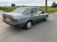 191 mercedes-benz 190-serie - 190e personenauto - afbeelding 23 van  25