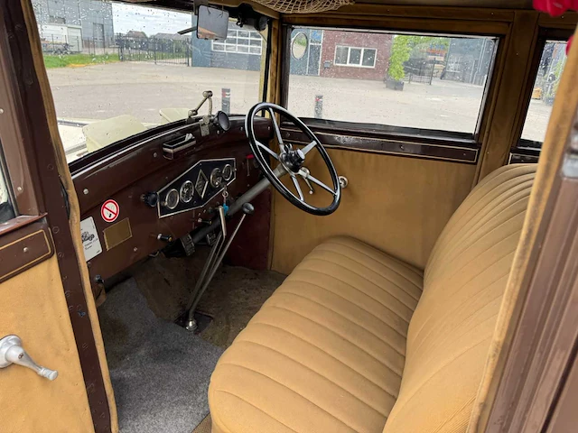 1930 renault monasix oldtimer - afbeelding 2 van  15