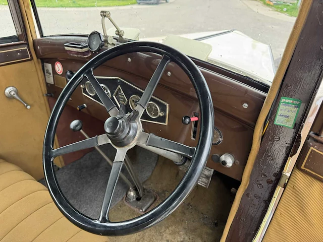 1930 renault monasix oldtimer - afbeelding 3 van  15